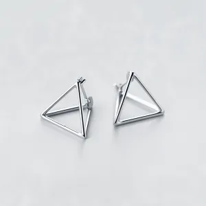 3D Triangular Minimal Studs