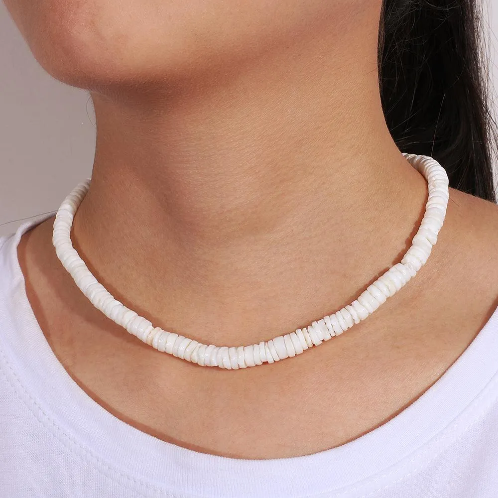 Artilady Shell Choker Necklace for Women Girls Boho Natural Puka Shell Bead Necklaces Aesthetic Designer Jewelry Birthday Gift