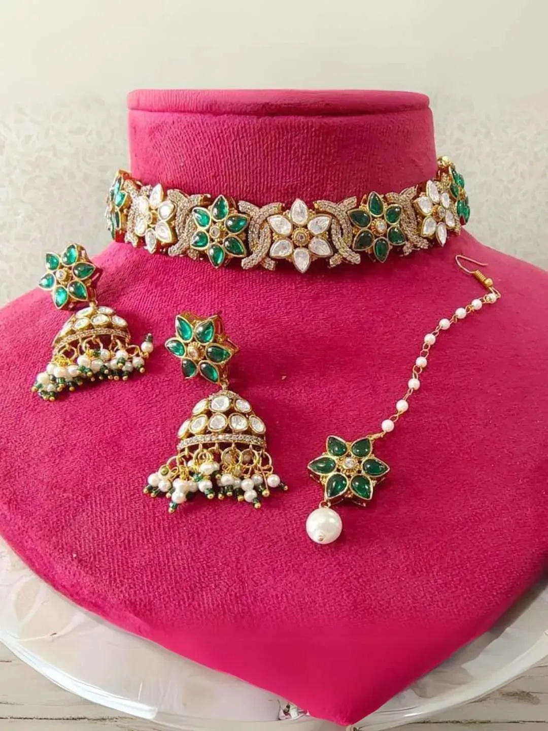 Choker Kundan Necklace Set