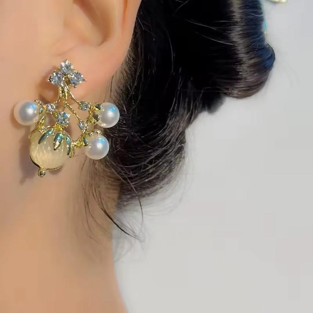 Elegant Pearl and Crystal Flower Earrings