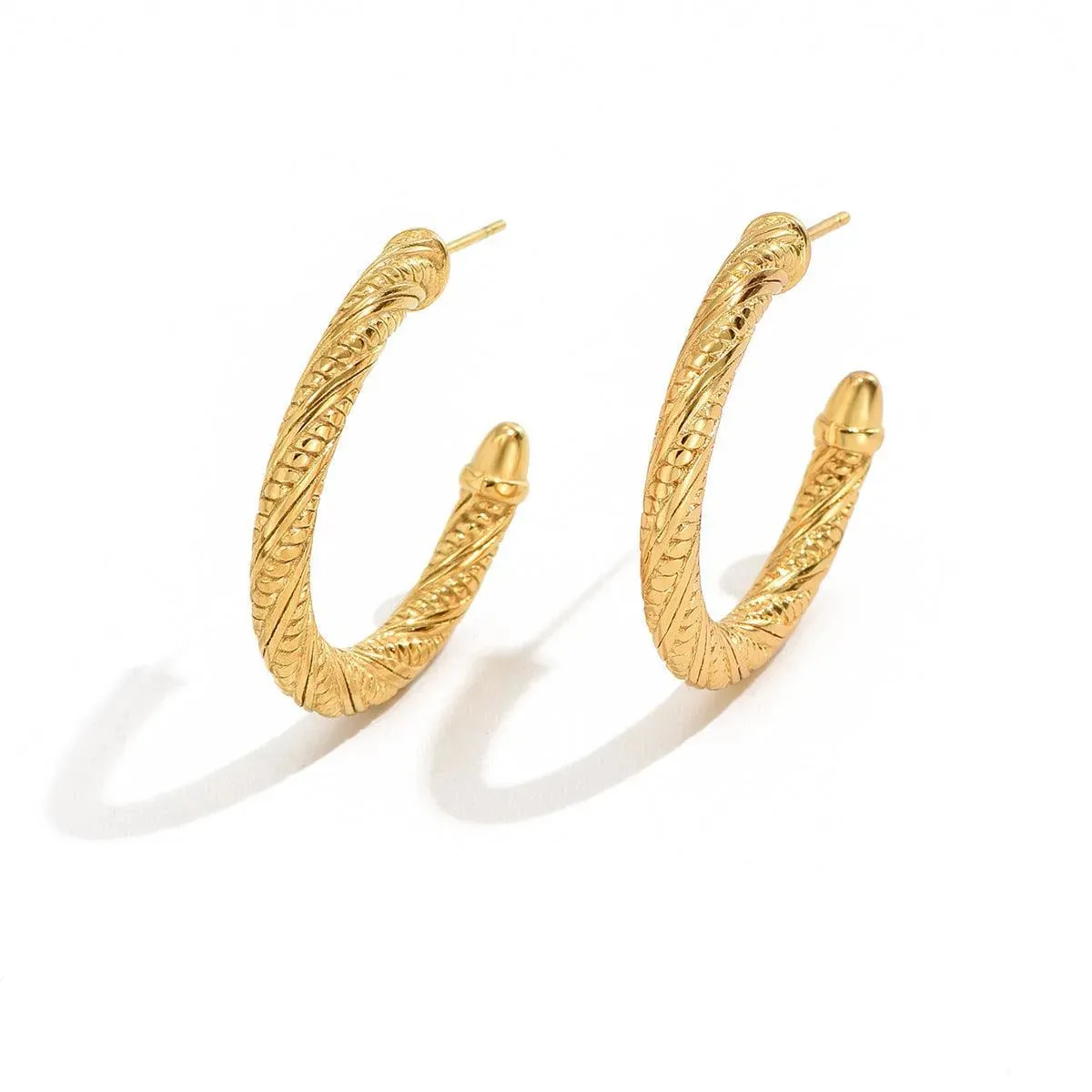 Elegant Twisted Gold Hoop Earrings – 18K Gold Plated