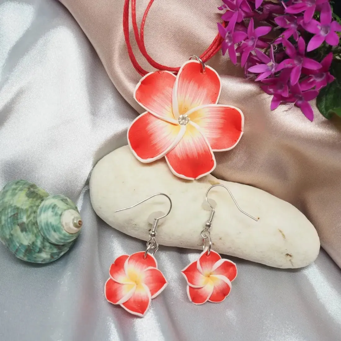 Flirty Plumeria Red Pendant Hawaiian Necklace