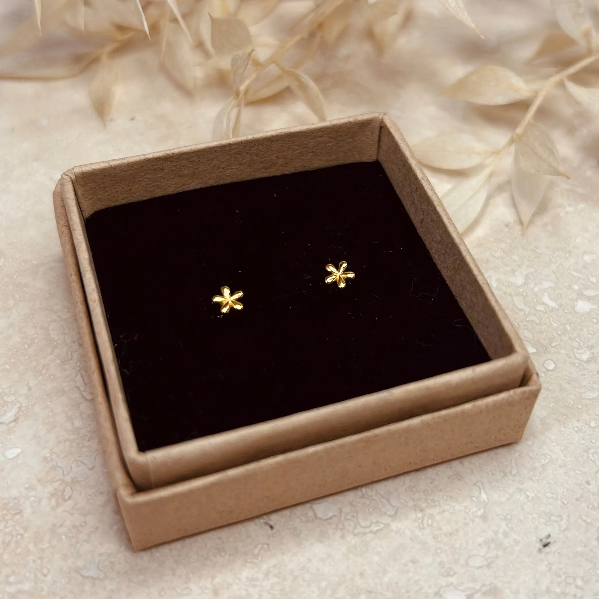 Gold or Silver Flower Studs