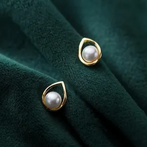 Leafy Pearl Minimal Studs