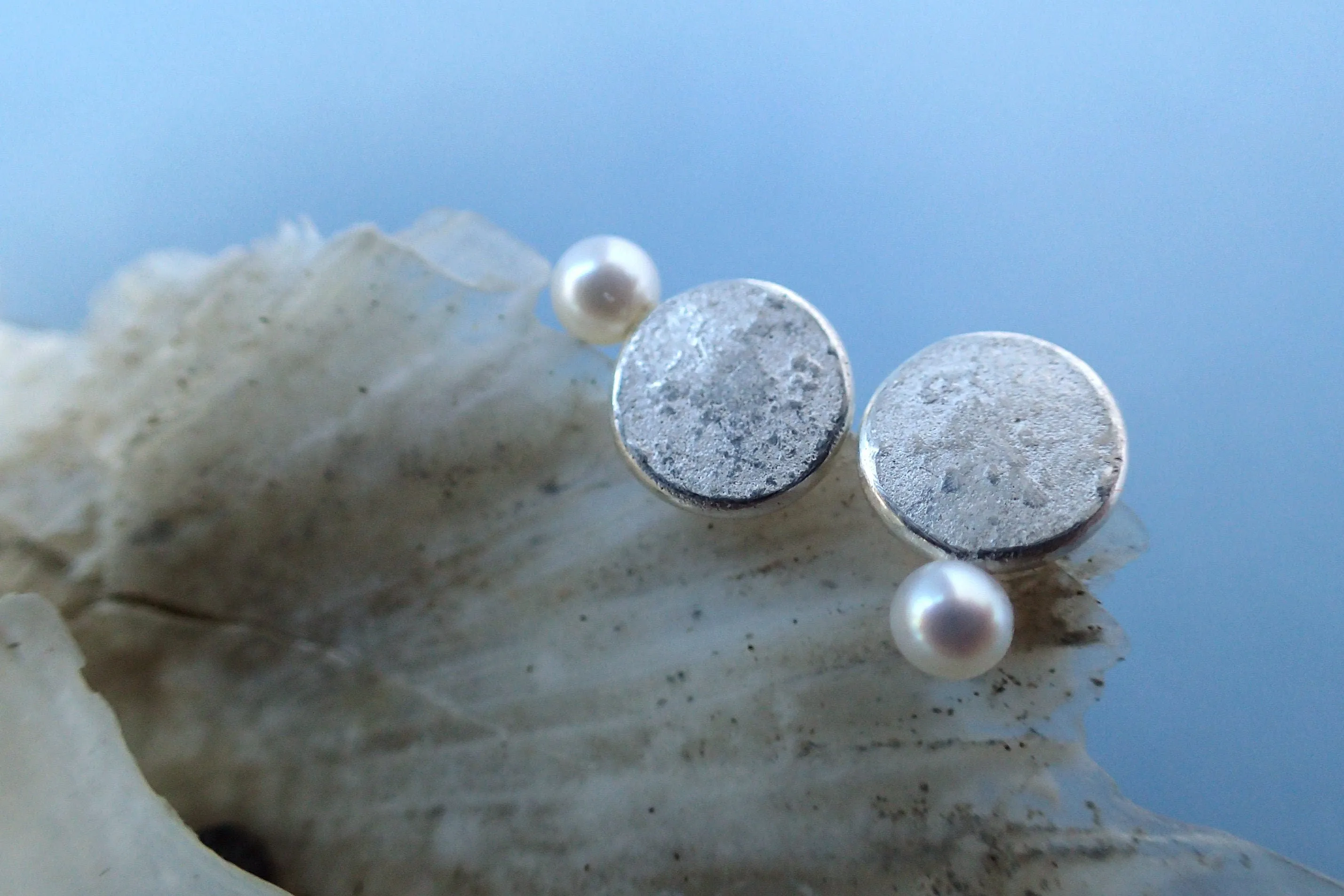 Minimal Silver Pearl Earrings