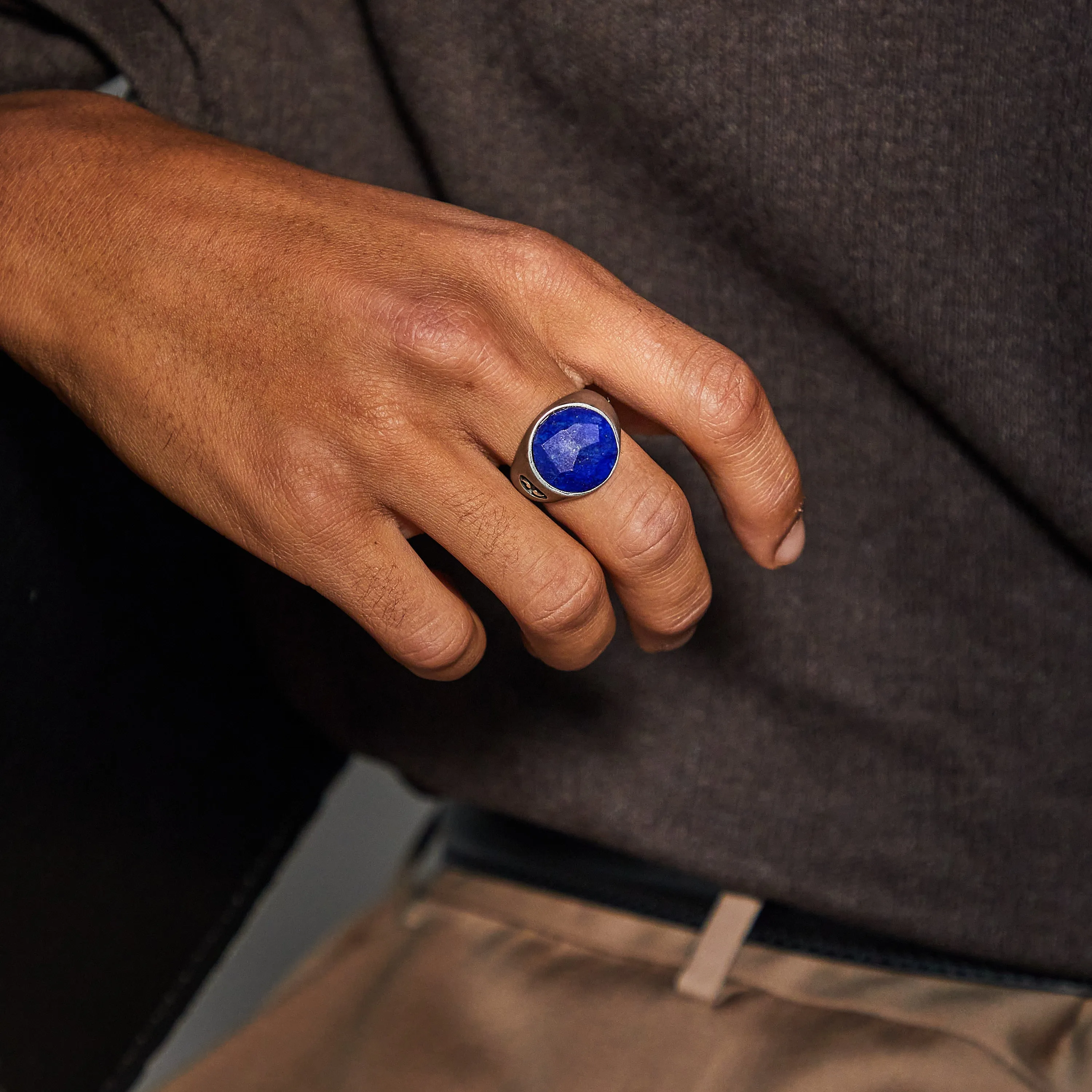 MONETA Oxidized Silver & Lapis Signet Ring