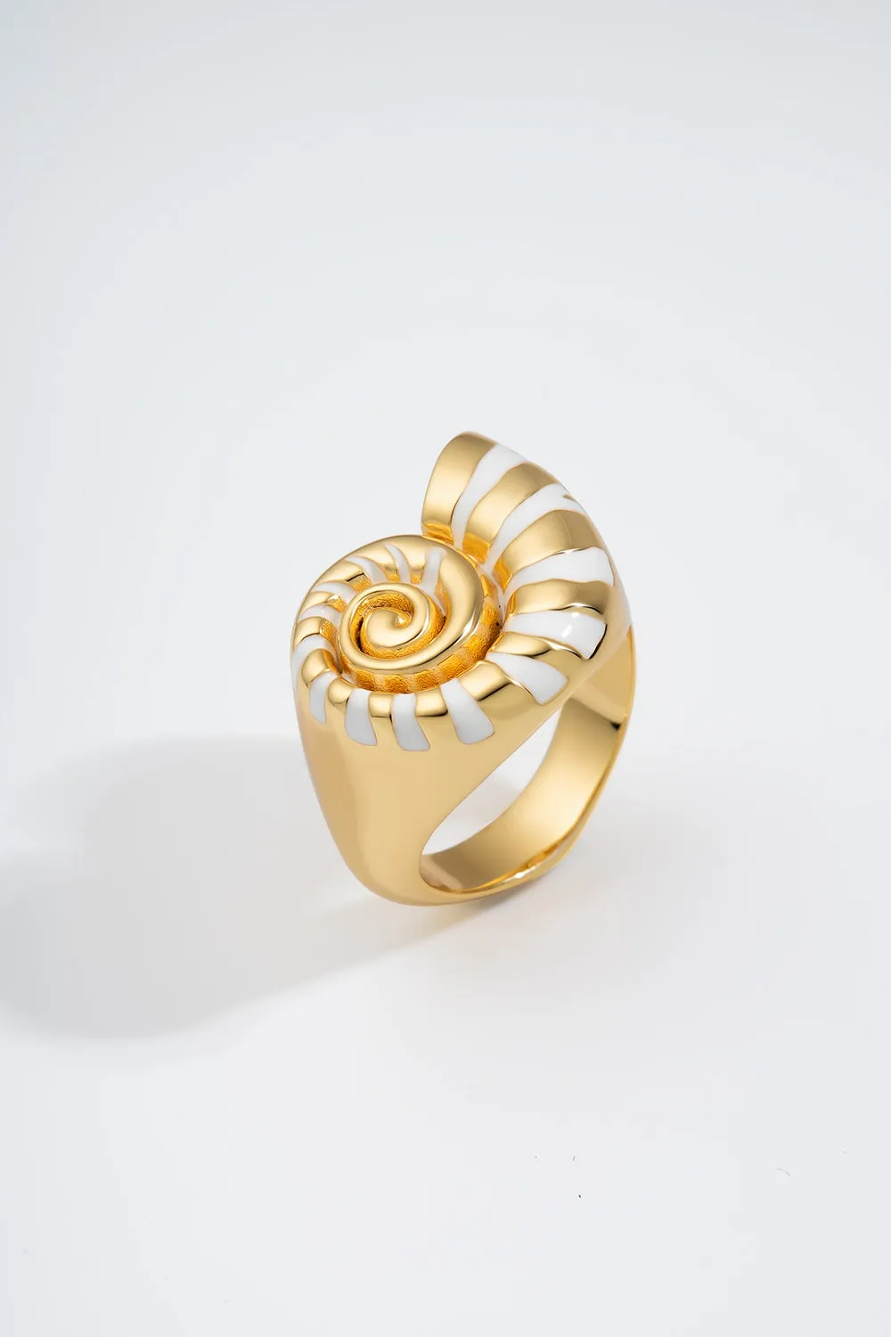 Nautilus Ring White