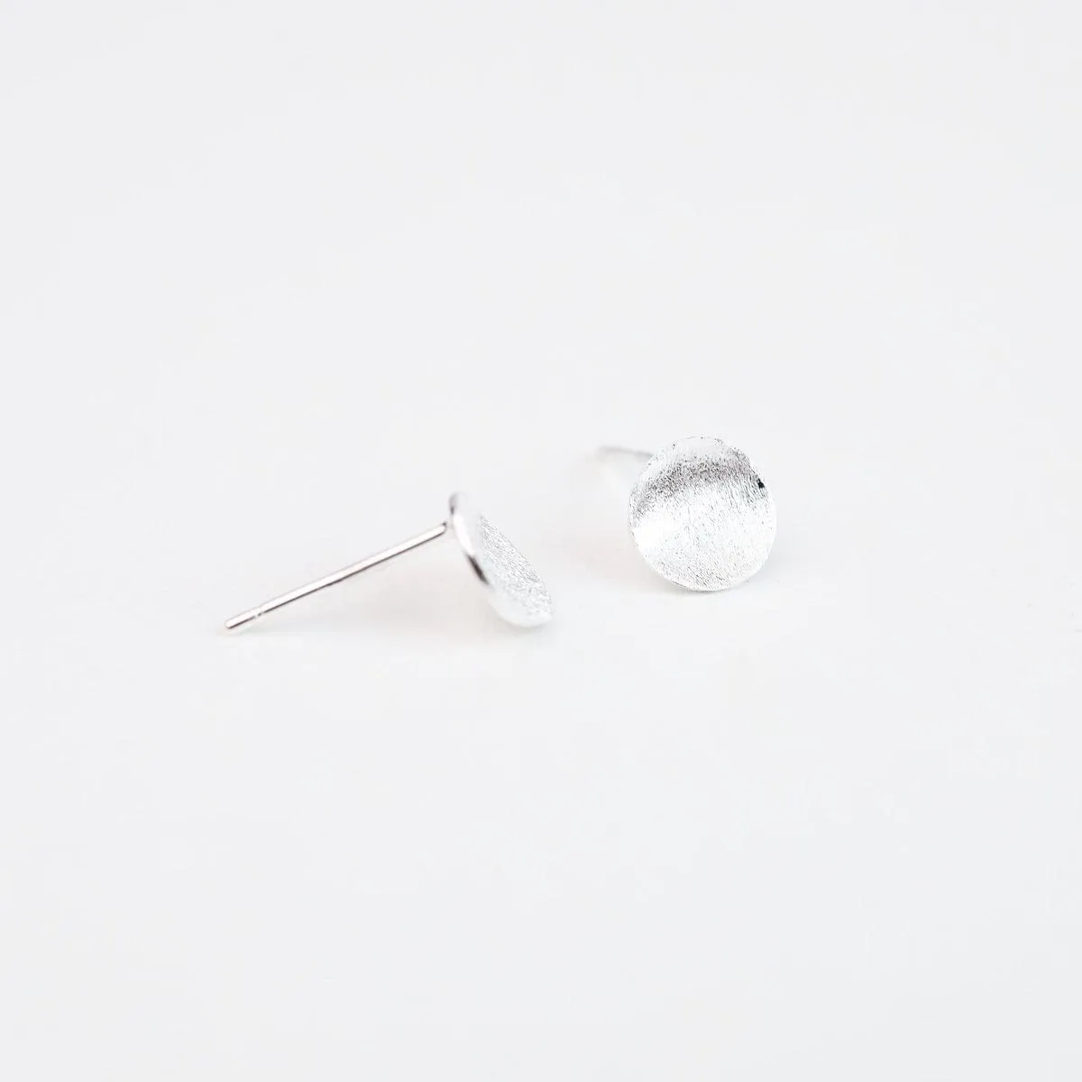 Petite Curl Dot Ear Studs - Brushed Silver