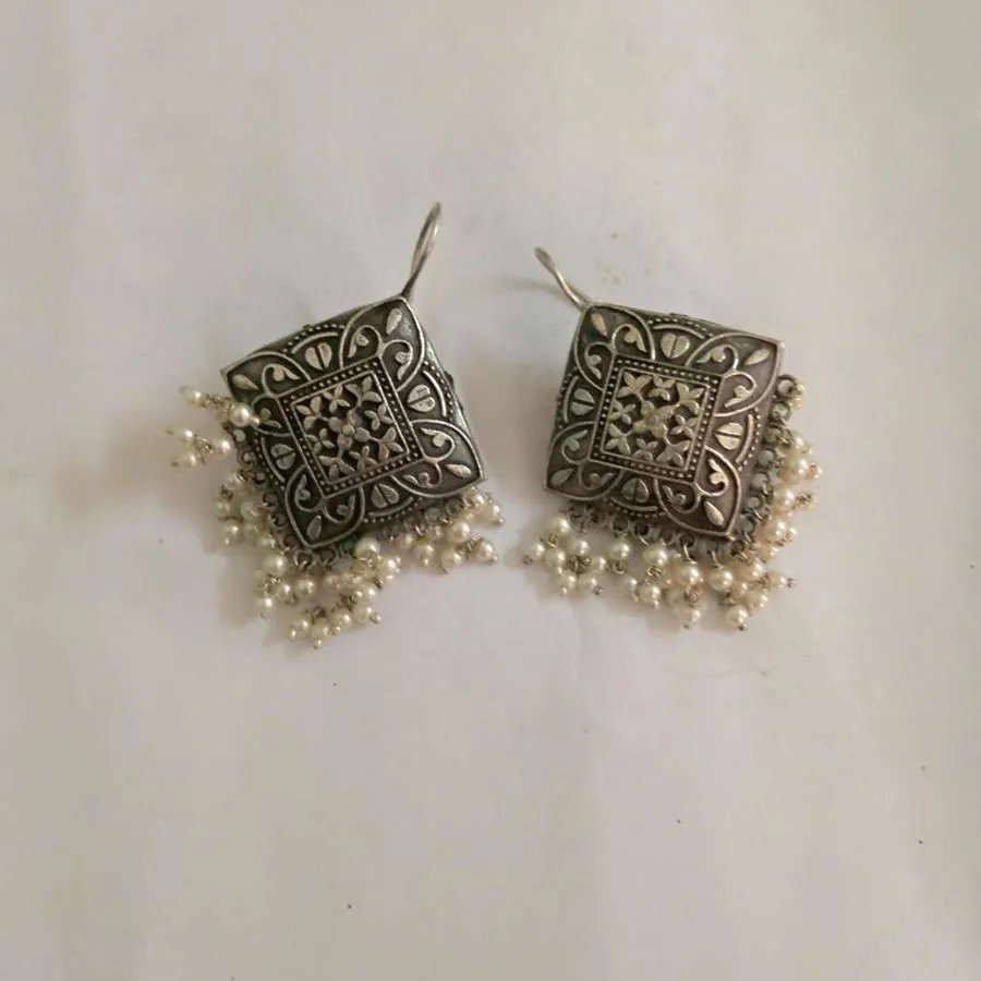 Silver Tone Small Pearls Earrings