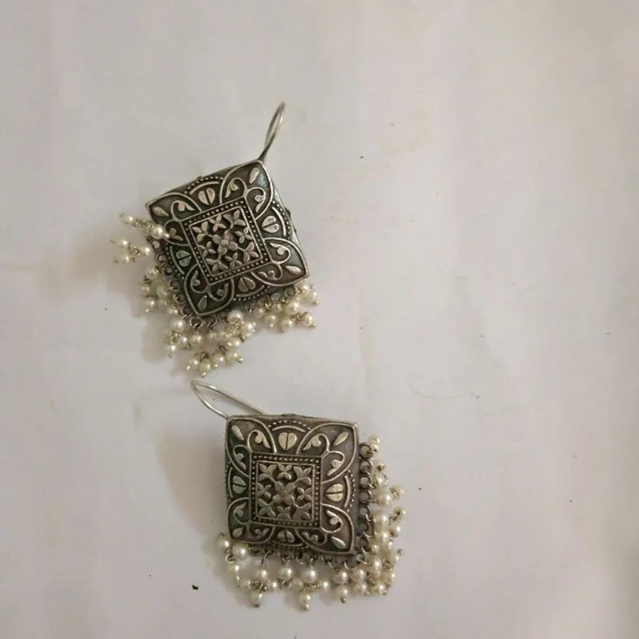 Silver Tone Small Pearls Earrings