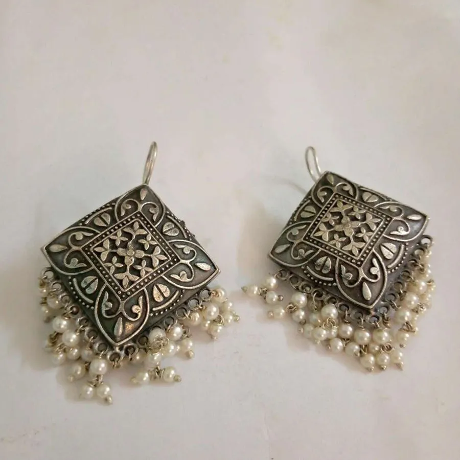 Silver Tone Small Pearls Earrings