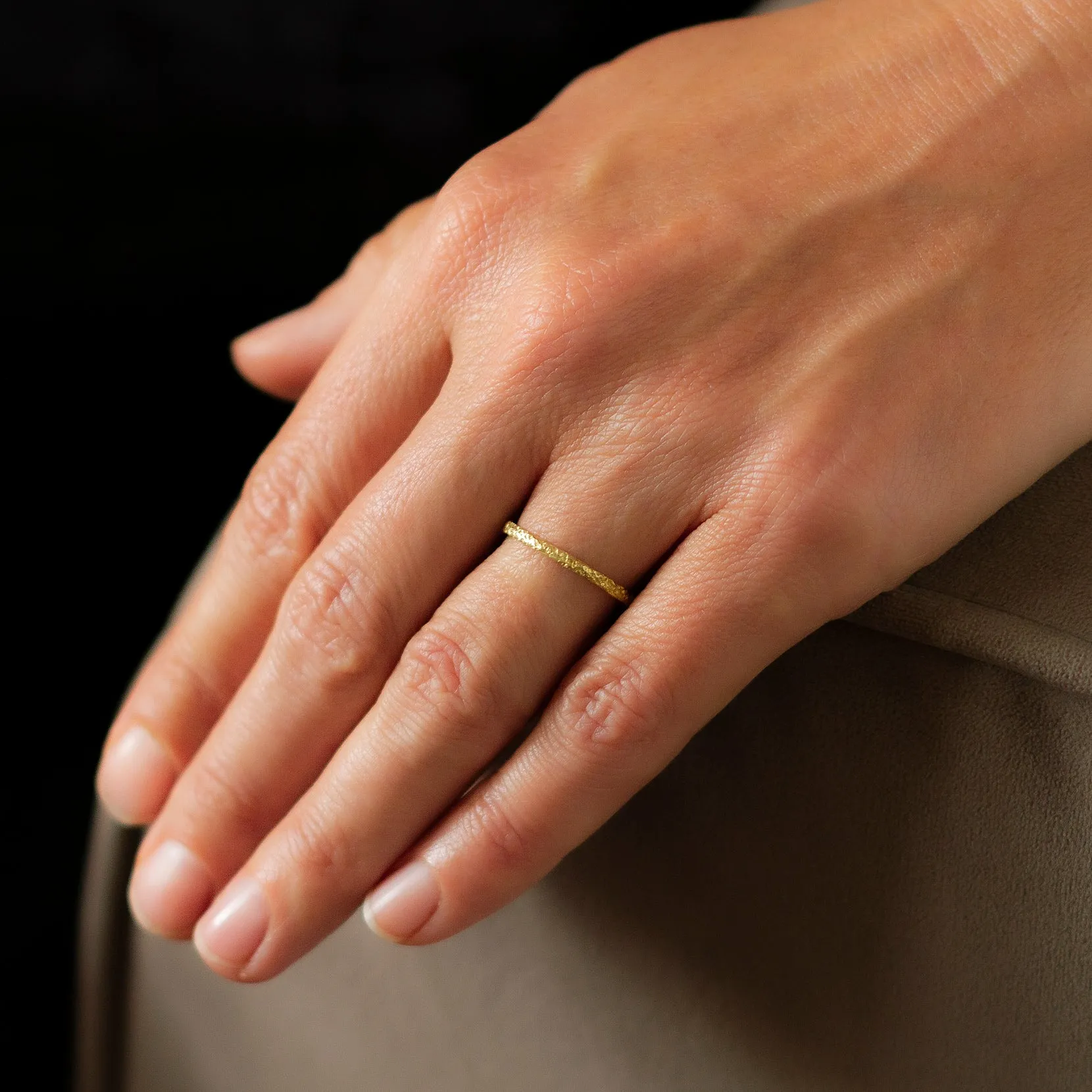 Urchin Skinny Ring 18ct Gold